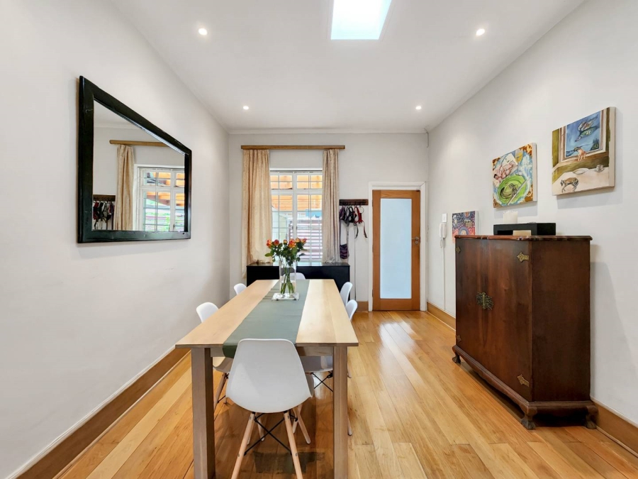 2 Bedroom Property for Sale in Sea Point Western Cape